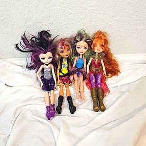 4 Ever After High Dolls!